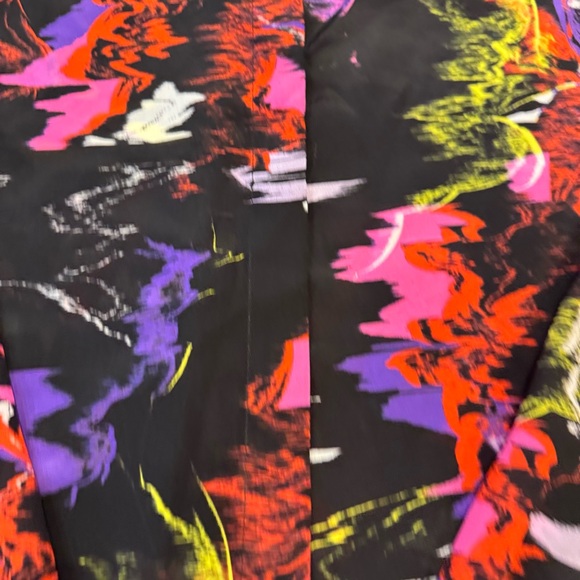 Alice + Olivia Moonstruck Silk Blouse Button Front Top M NWT - Picture 6 of 15